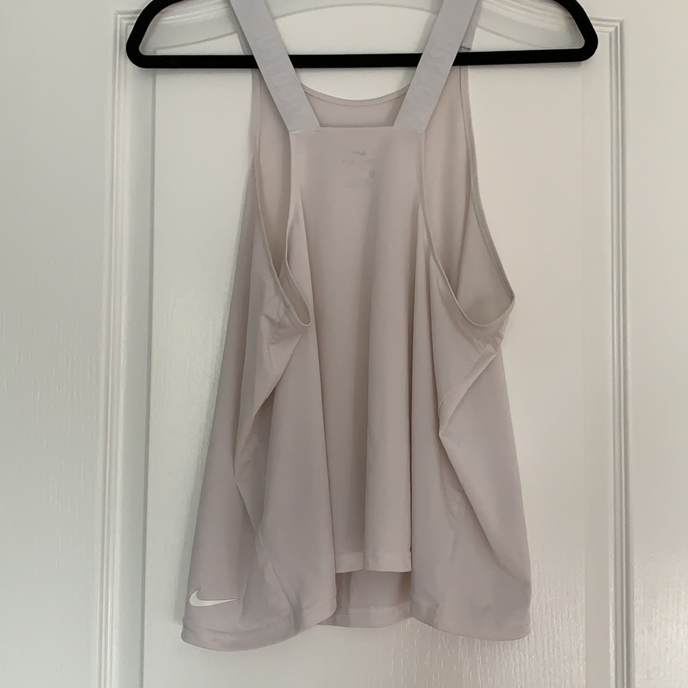 Nike Tank - Picture 2 of 7